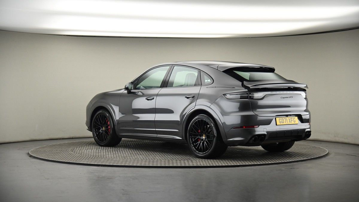 More views of Porsche Cayenne