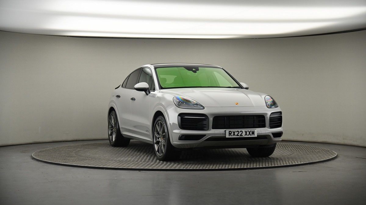 More views of Porsche Cayenne