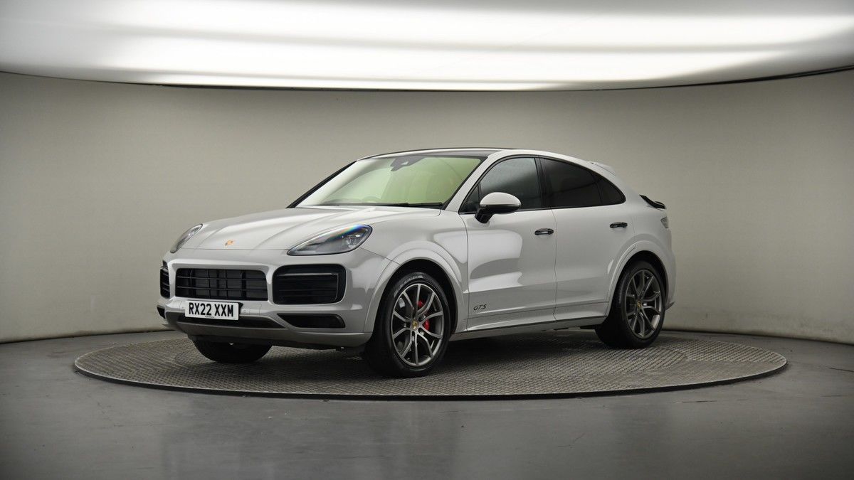 More views of Porsche Cayenne