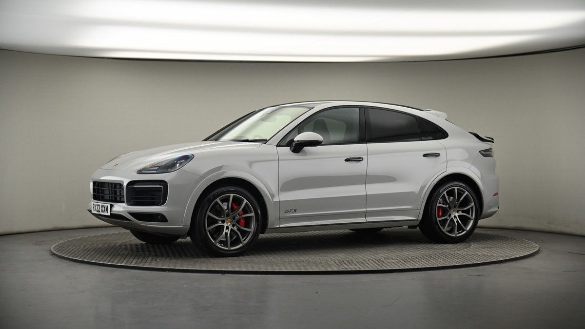 More views of Porsche Cayenne