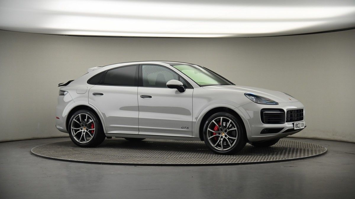 More views of Porsche Cayenne