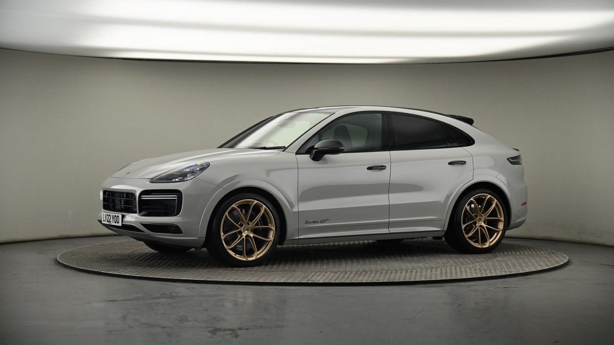 More views of Porsche Cayenne