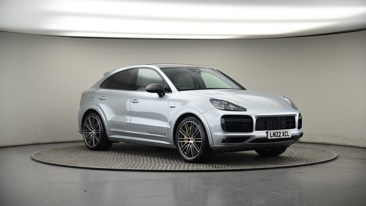 More views of Porsche Cayenne