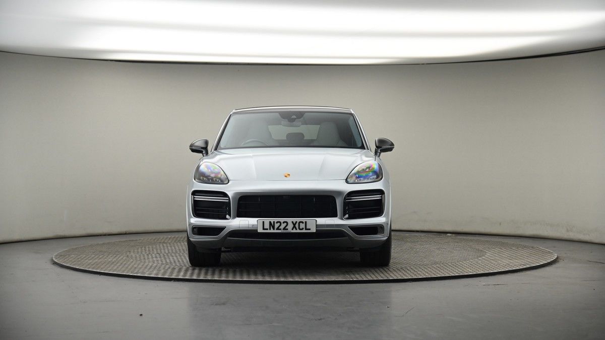 Porsche Cayenne Image 18