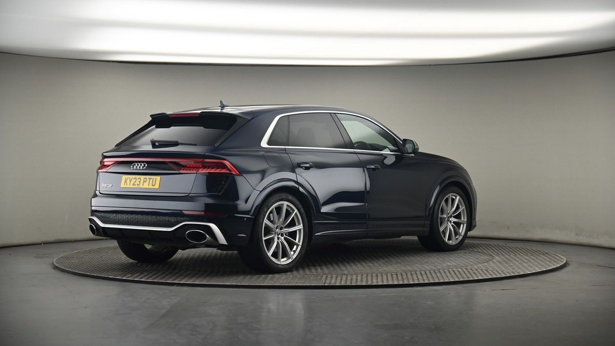 More views of Audi RSQ8