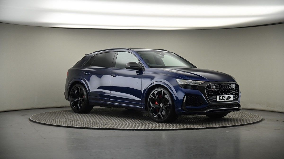 More views of Audi RSQ8