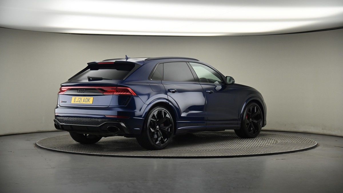 Audi RSQ8 Image 7