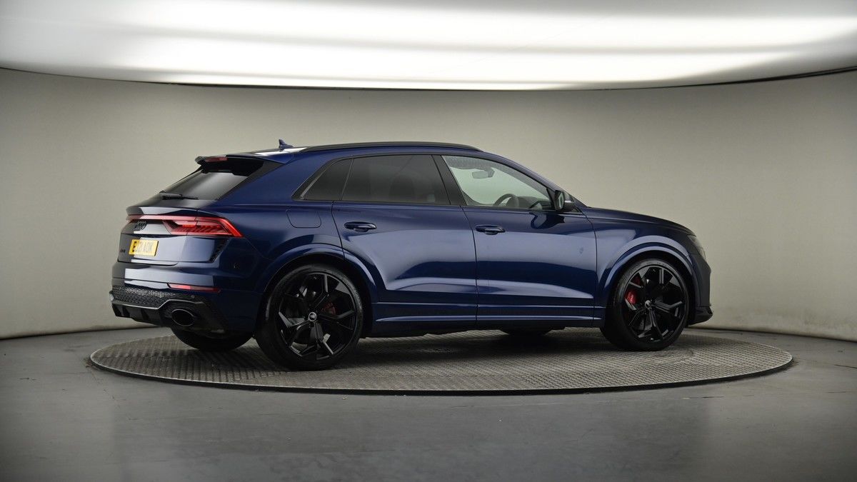 More views of Audi RSQ8