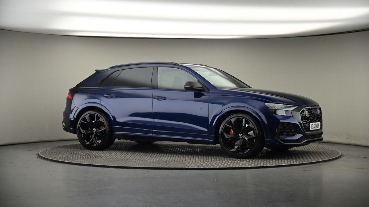 Audi RSQ8 Image 6