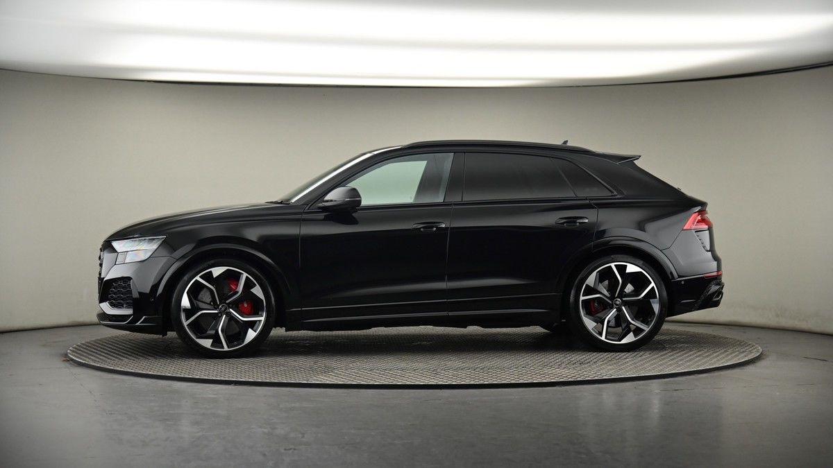 More views of Audi RSQ8