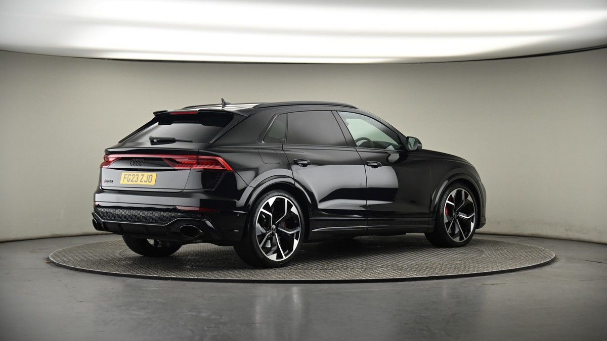 Audi RSQ8 Image 7