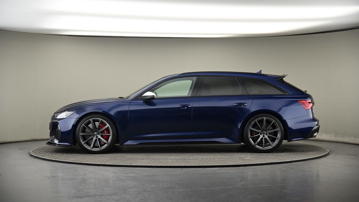 Audi RS6 Avant Image 19