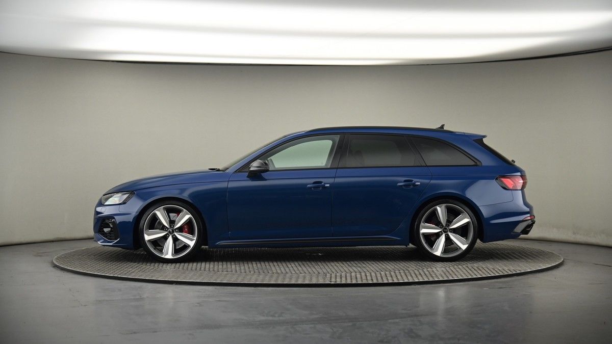 Audi RS4 Avant Image 19