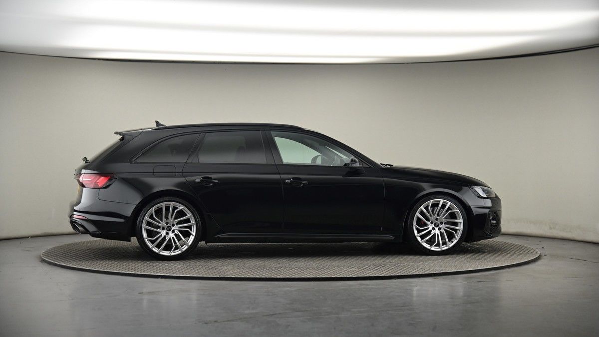 More views of Audi RS4 Avant