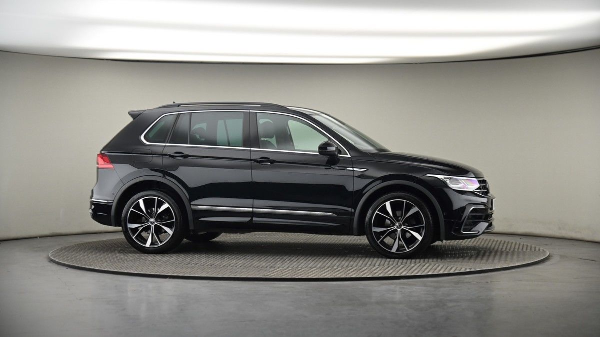 More views of Volkswagen Tiguan