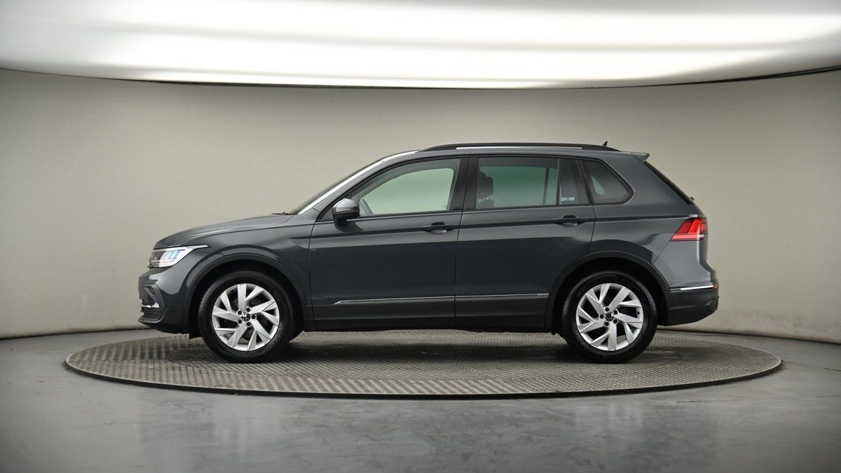 Volkswagen Tiguan Image 18