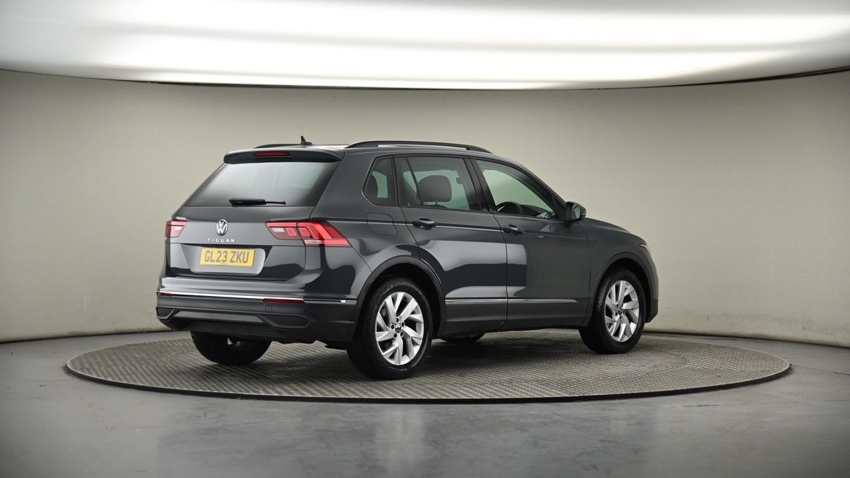 Volkswagen Tiguan Image 6