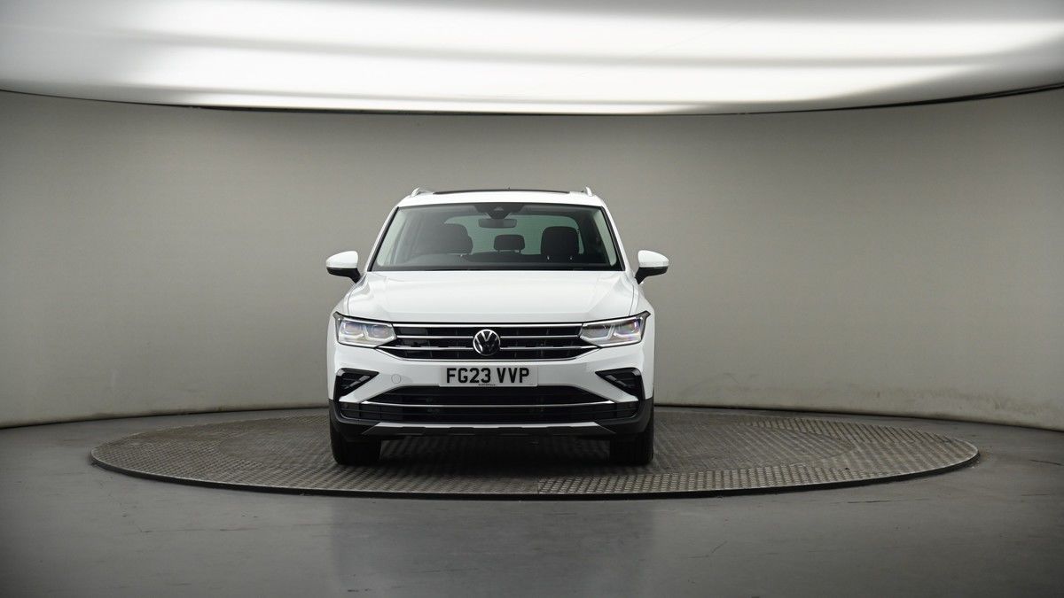 More views of Volkswagen Tiguan