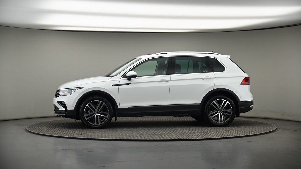 More views of Volkswagen Tiguan