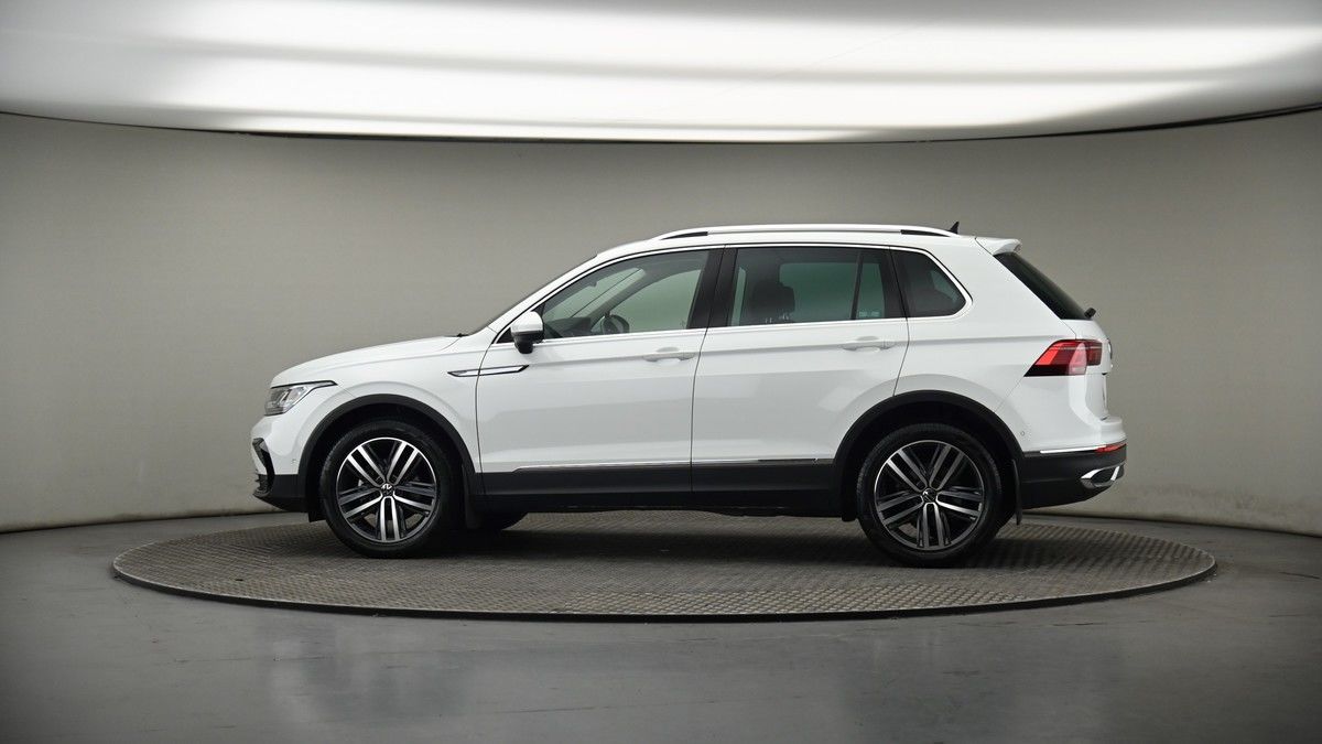 More views of Volkswagen Tiguan