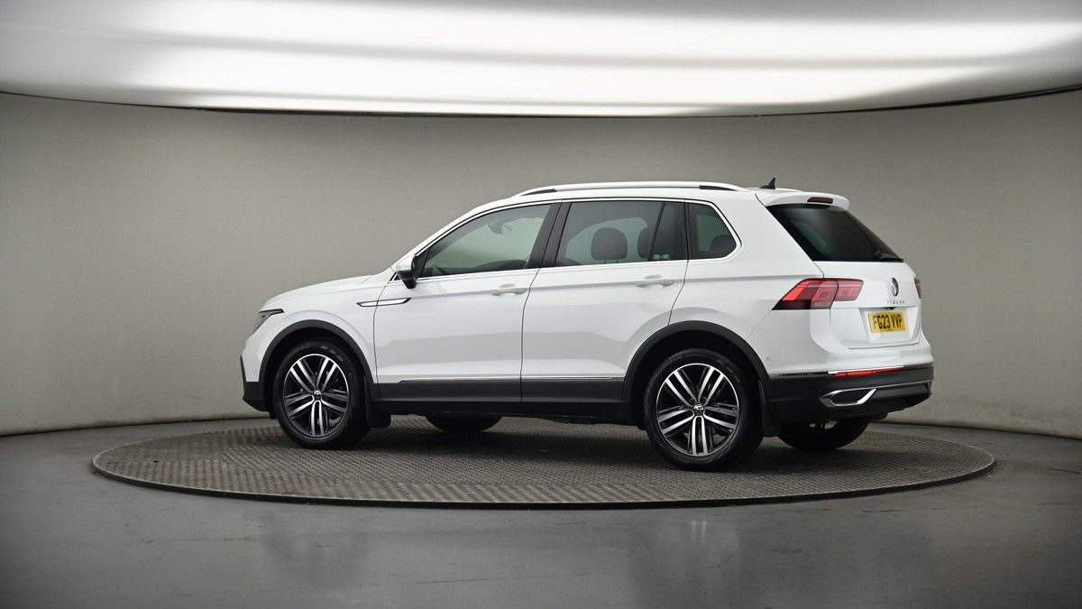 More views of Volkswagen Tiguan