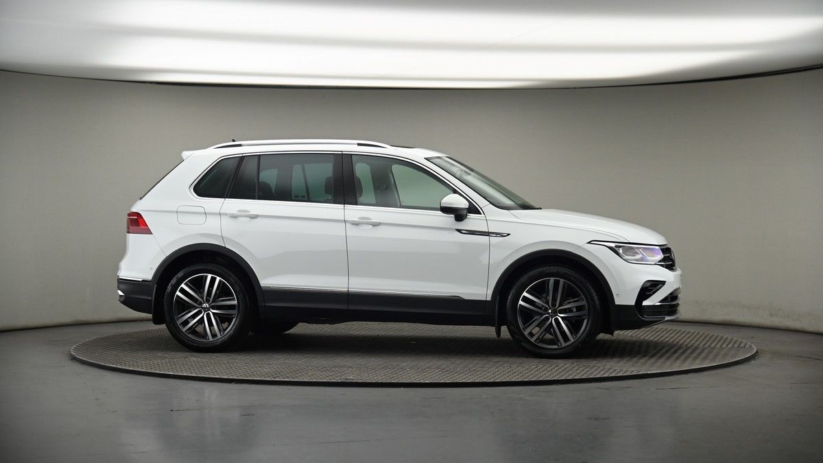 More views of Volkswagen Tiguan