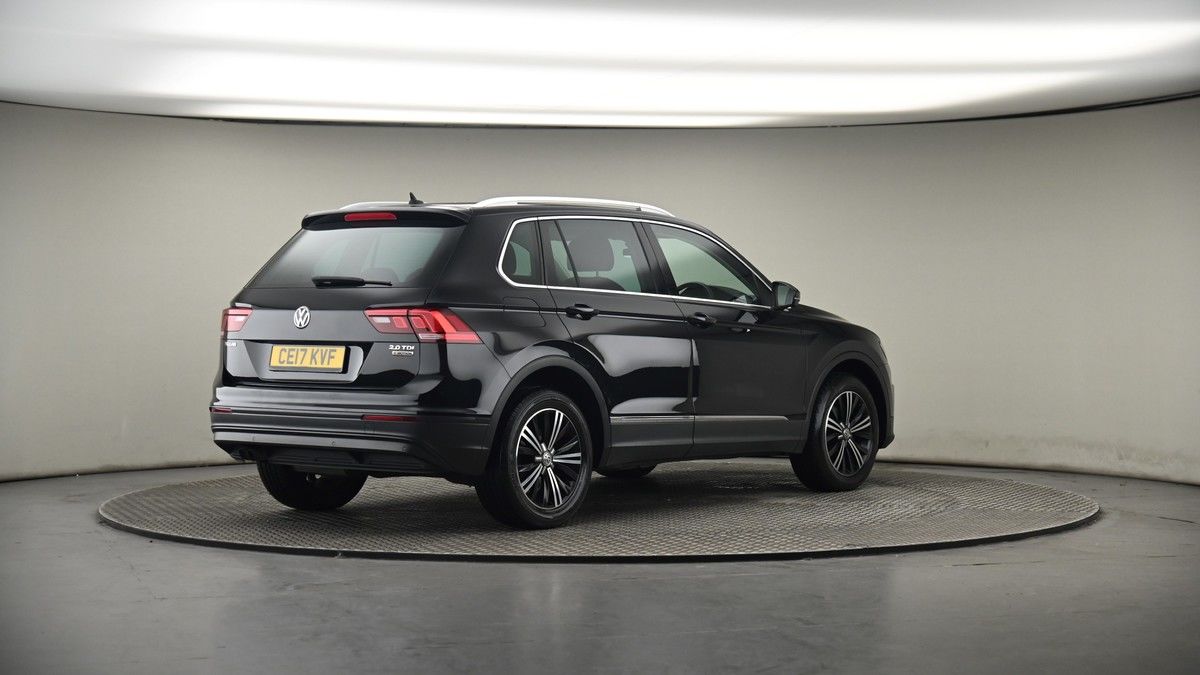 More views of Volkswagen Tiguan