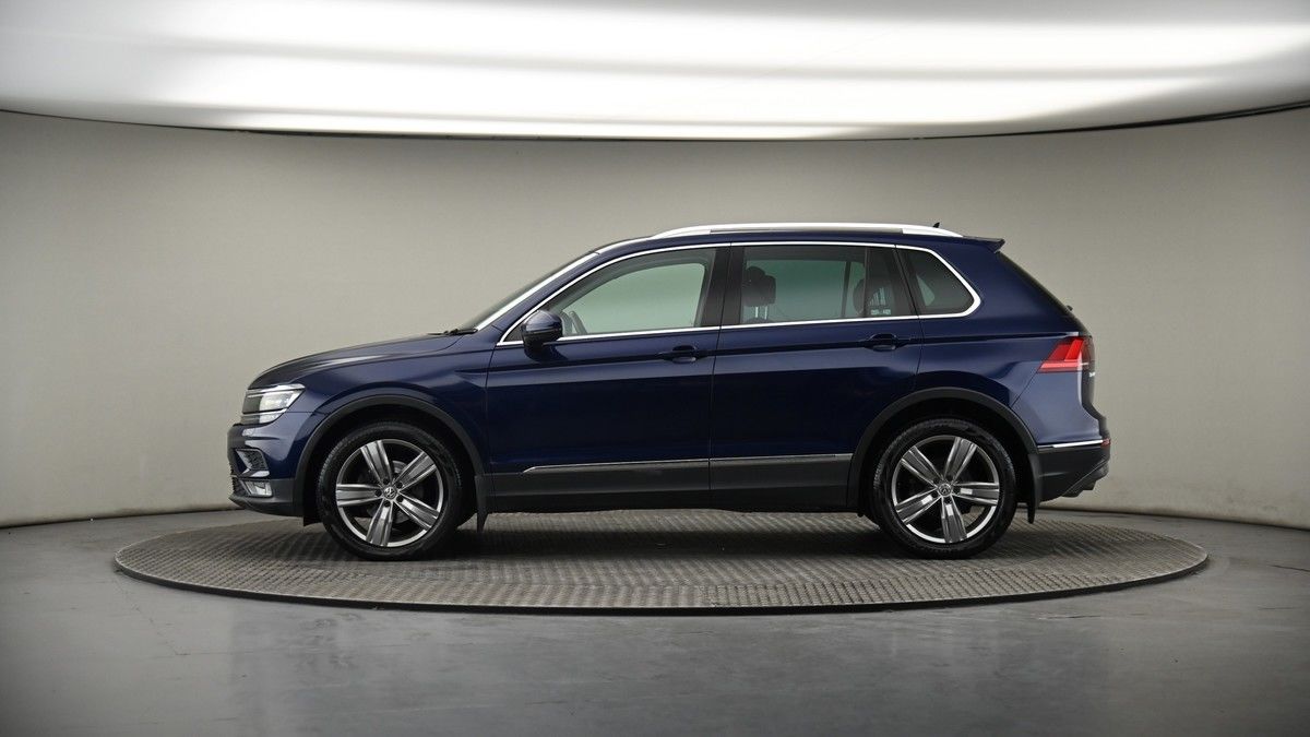 More views of Volkswagen Tiguan