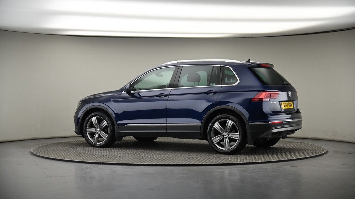 More views of Volkswagen Tiguan