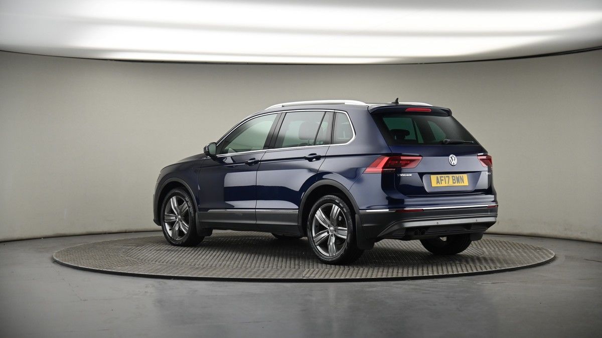 More views of Volkswagen Tiguan