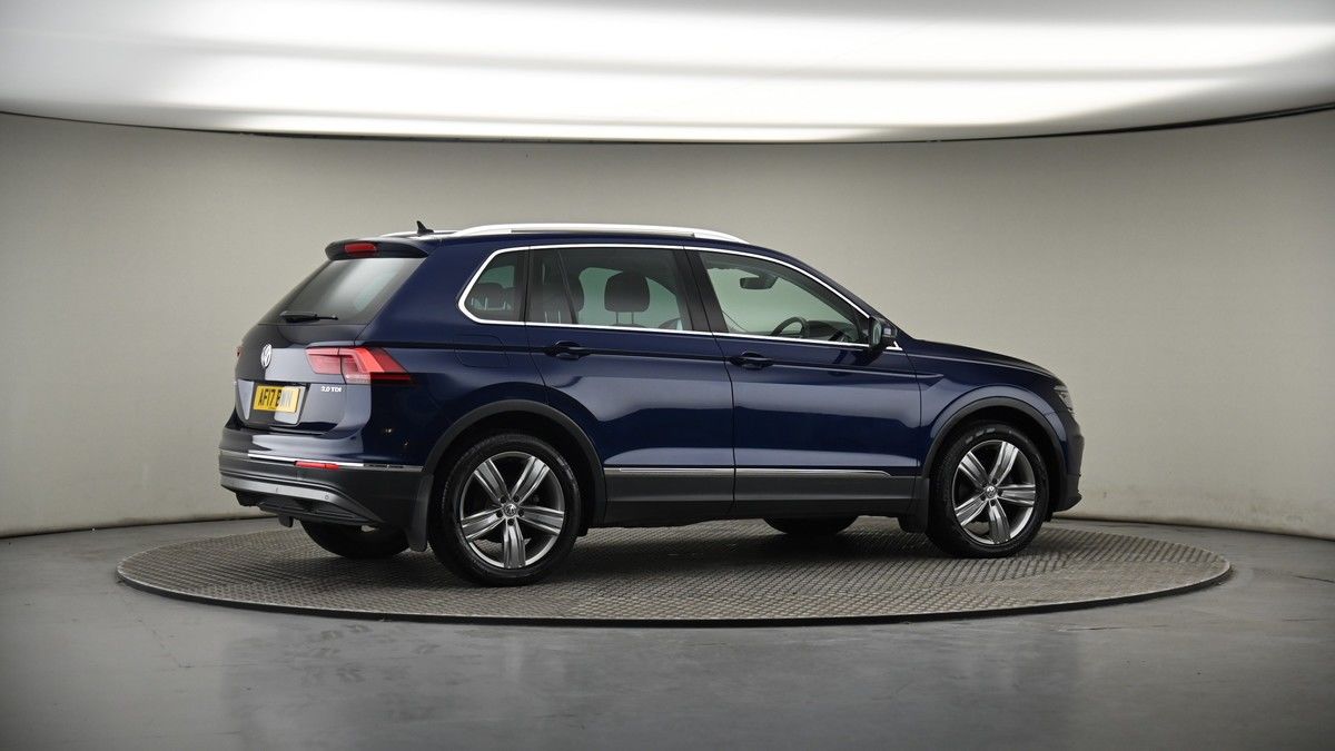 More views of Volkswagen Tiguan