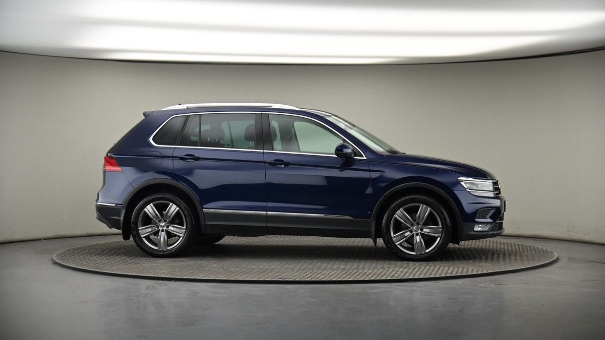 More views of Volkswagen Tiguan