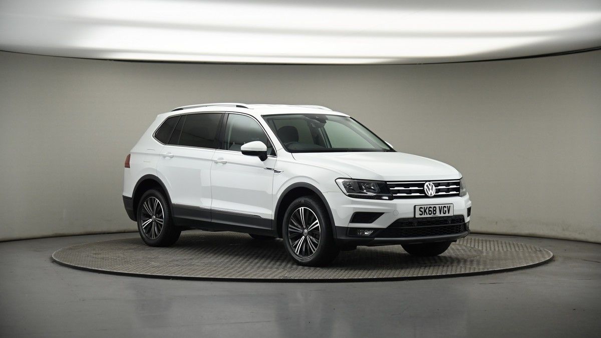 More views of Volkswagen Tiguan Allspace