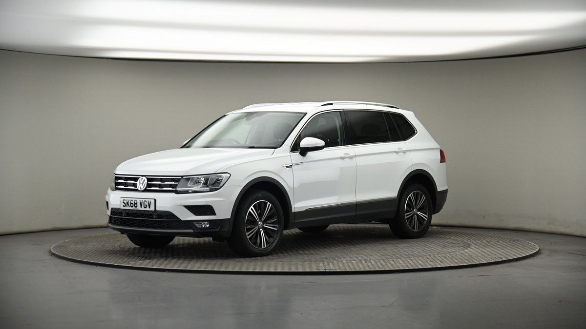 More views of Volkswagen Tiguan Allspace