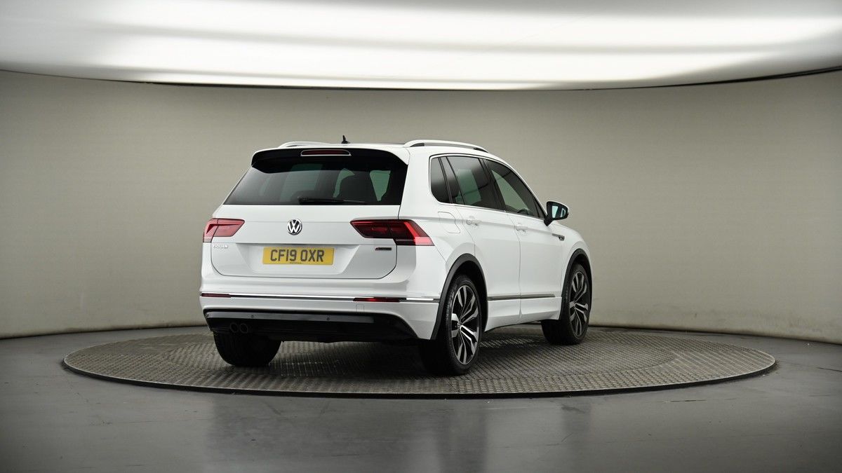 More views of Volkswagen Tiguan