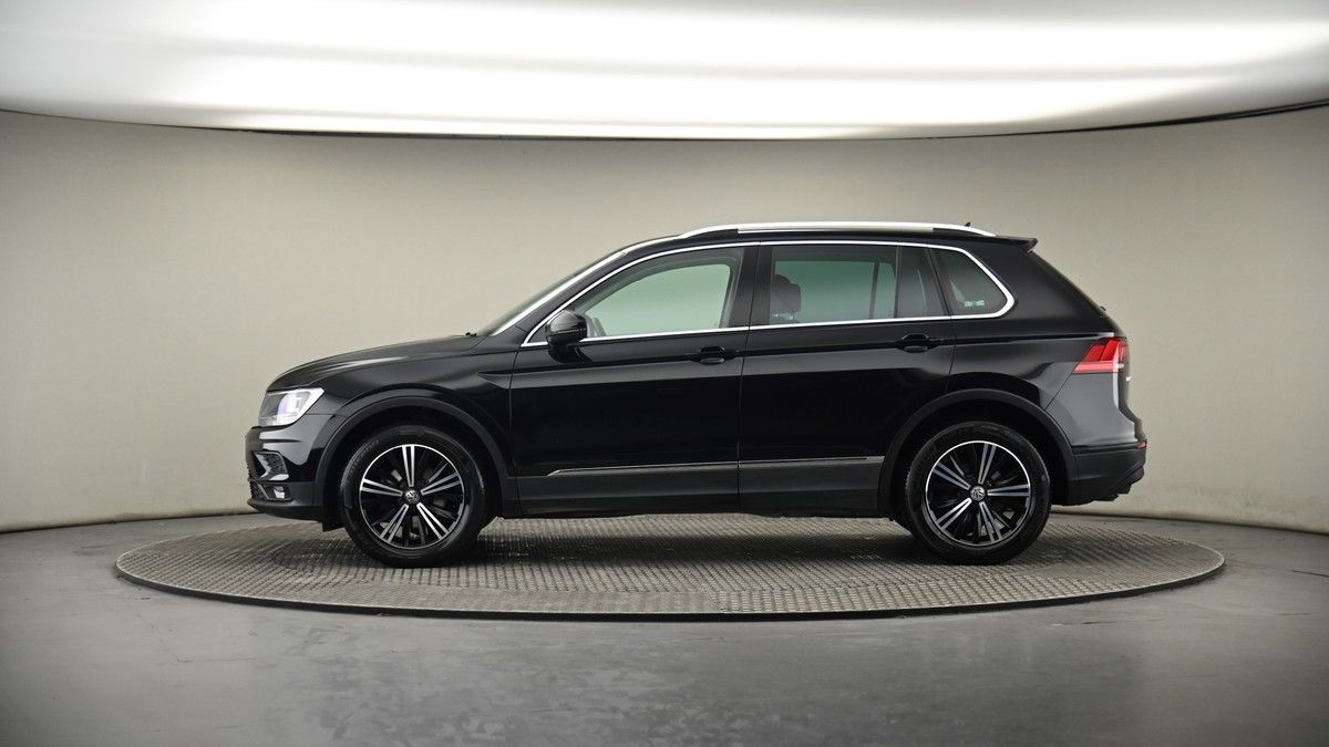 More views of Volkswagen Tiguan