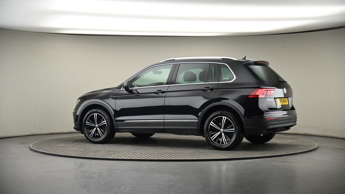 More views of Volkswagen Tiguan