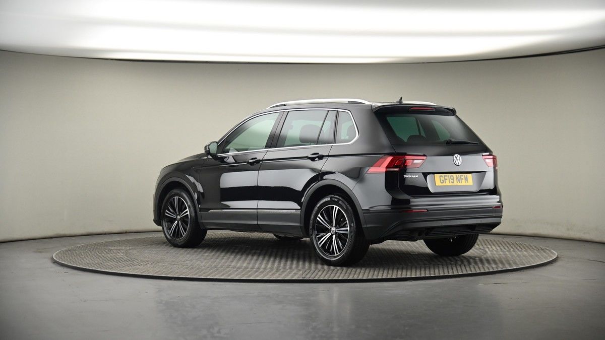 More views of Volkswagen Tiguan