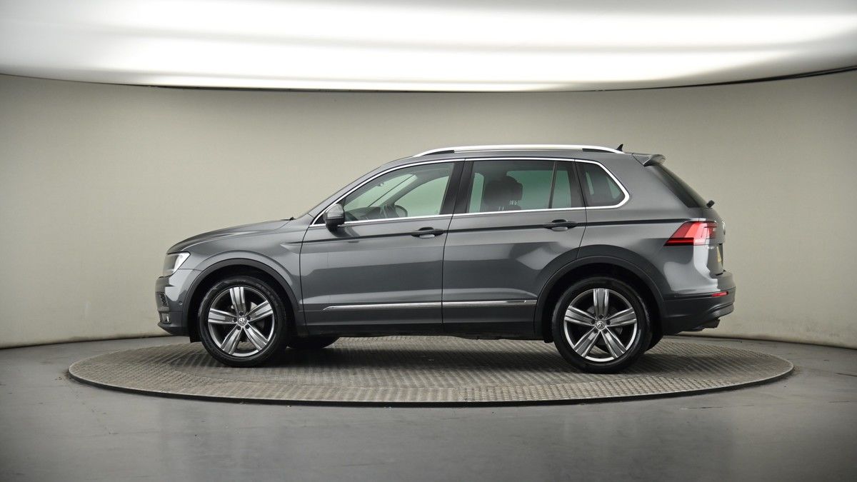 More views of Volkswagen Tiguan