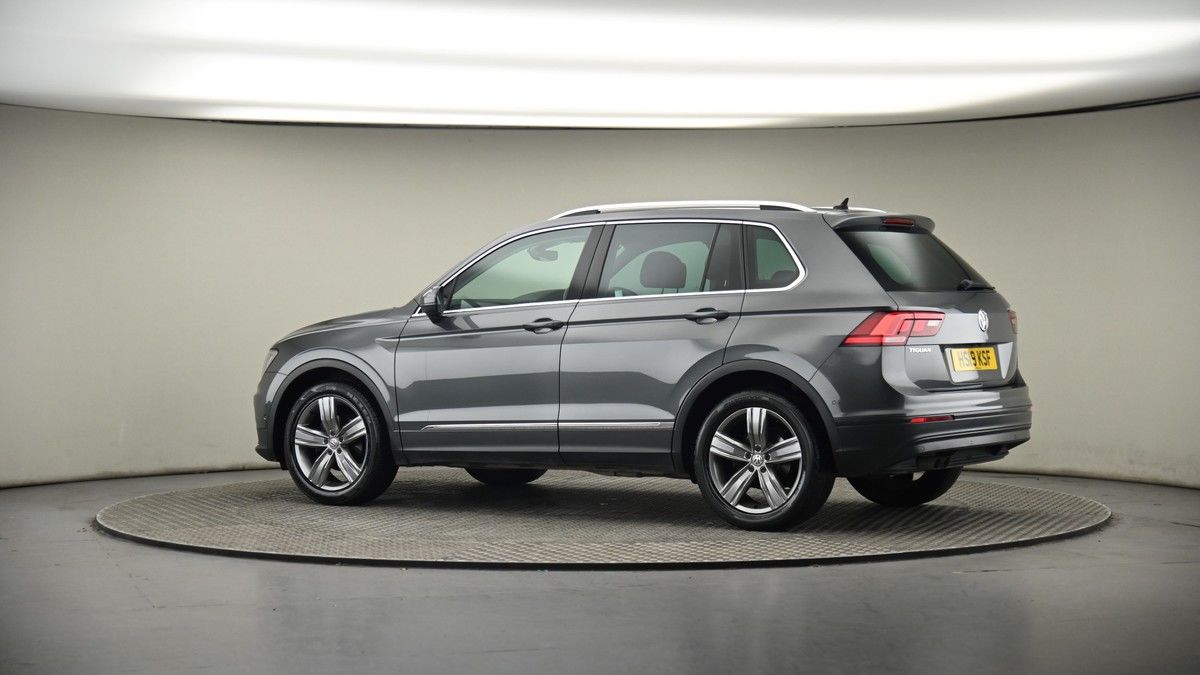 More views of Volkswagen Tiguan