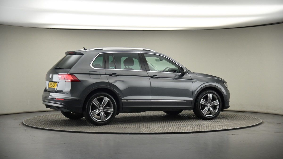 More views of Volkswagen Tiguan