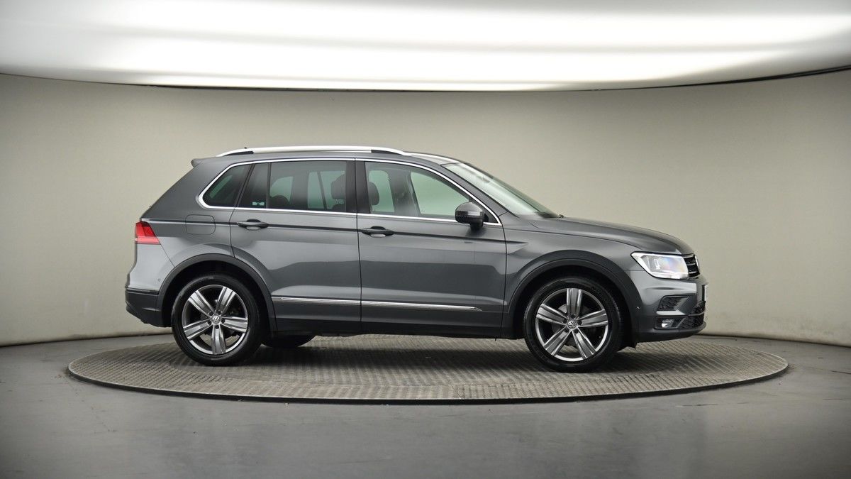 More views of Volkswagen Tiguan