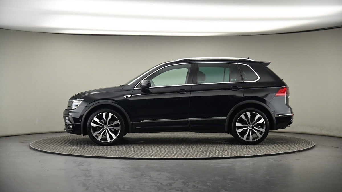 More views of Volkswagen Tiguan