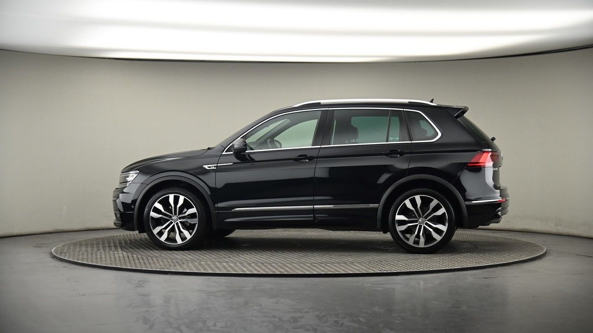 More views of Volkswagen Tiguan