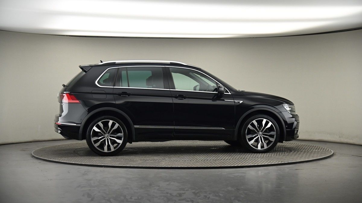 More views of Volkswagen Tiguan