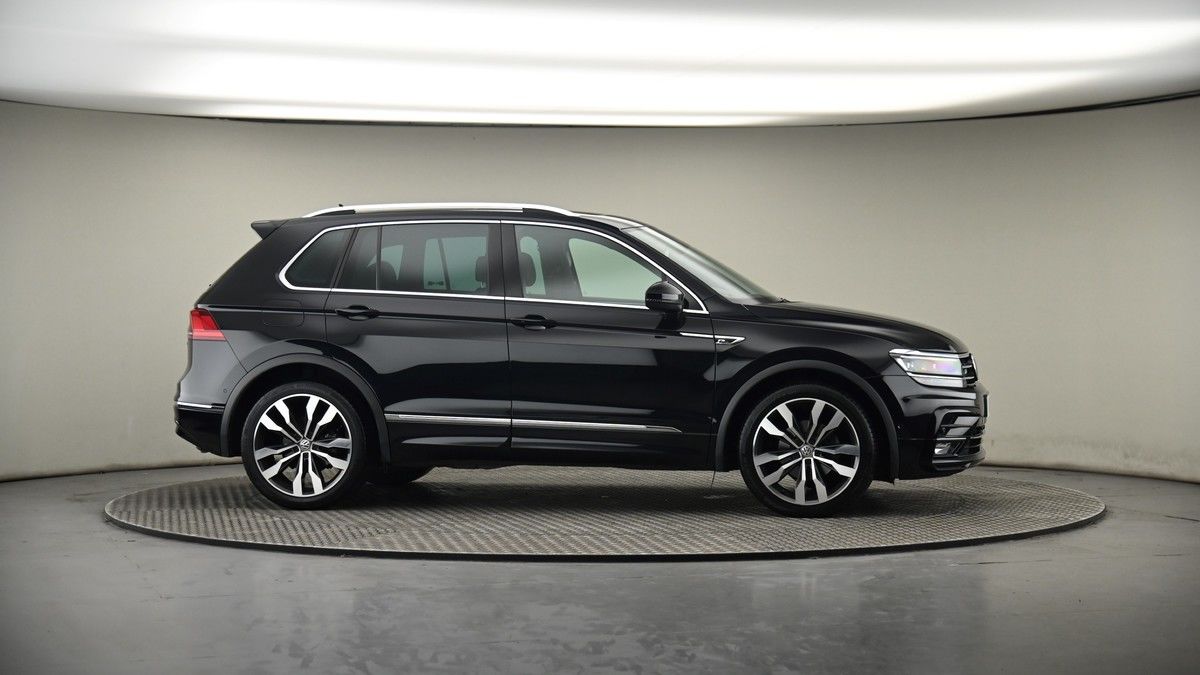 More views of Volkswagen Tiguan