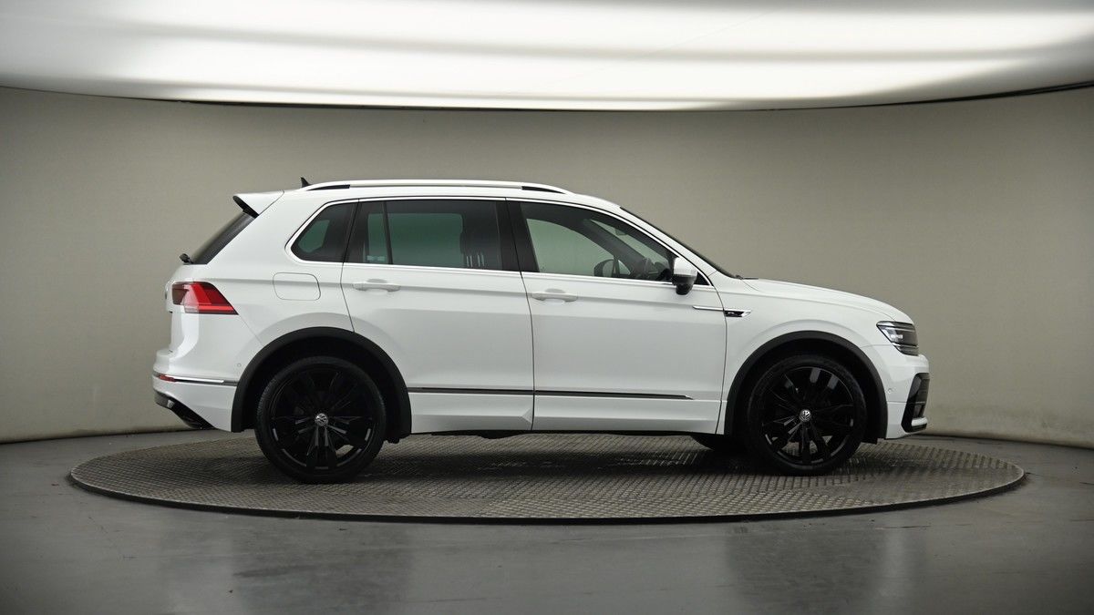 More views of Volkswagen Tiguan