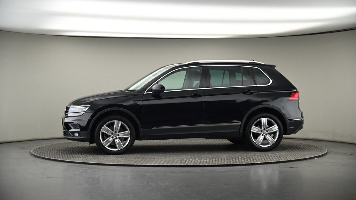 More views of Volkswagen Tiguan