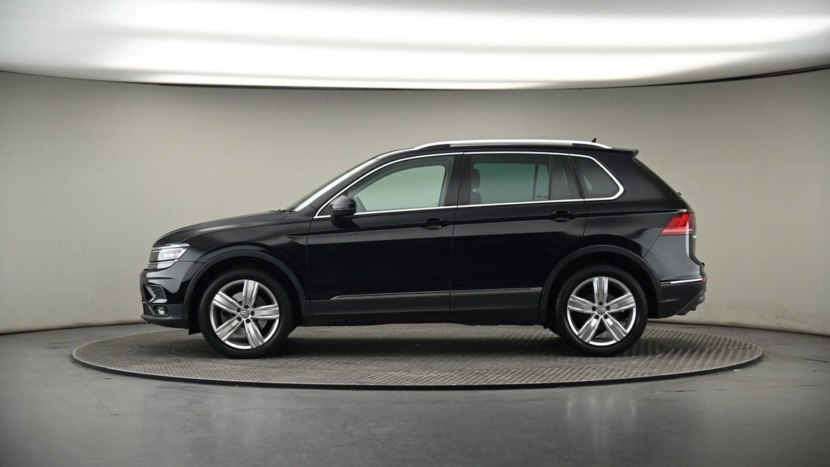 More views of Volkswagen Tiguan