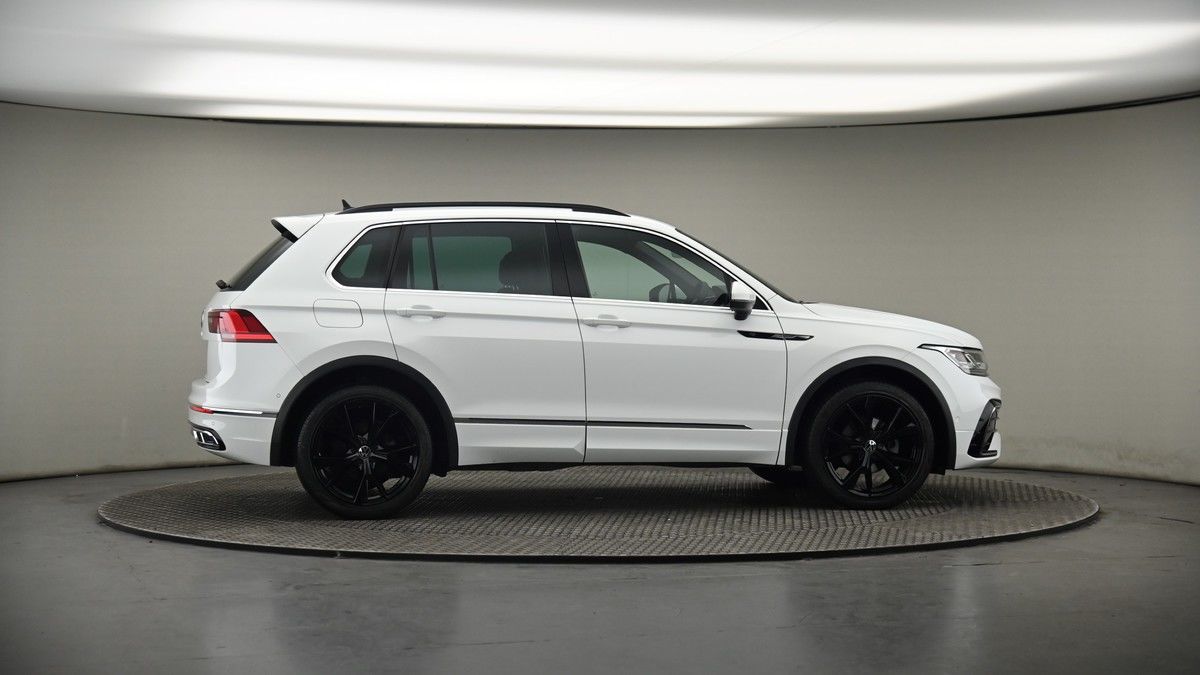 More views of Volkswagen Tiguan